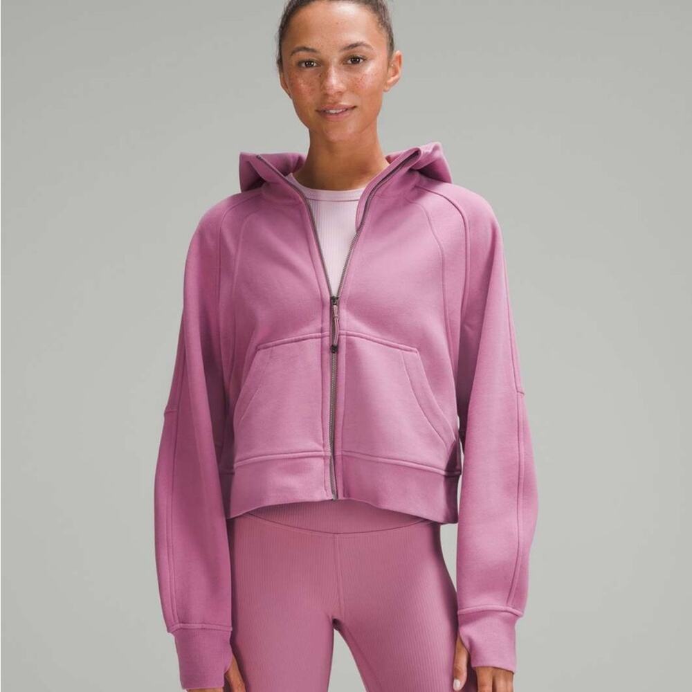 Lululemon Scuba Oversized Full-Zip Hoodie
Velvet Dust